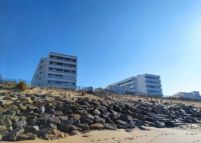 Restaure A 50 M De La * Saint-Hilaire-de-Riez