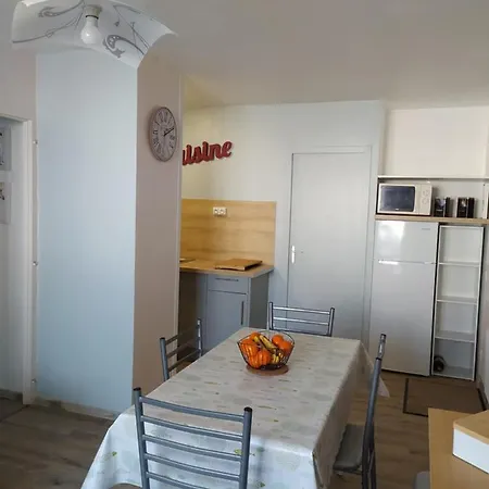 Restaure A 50 M De La Appartement
